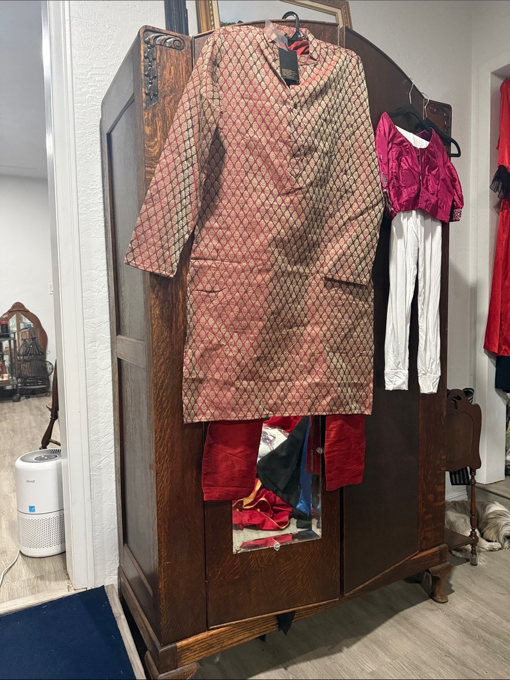 Traditional Indian Outfit Set in Red & Yellow Like New Womans and Mens set
